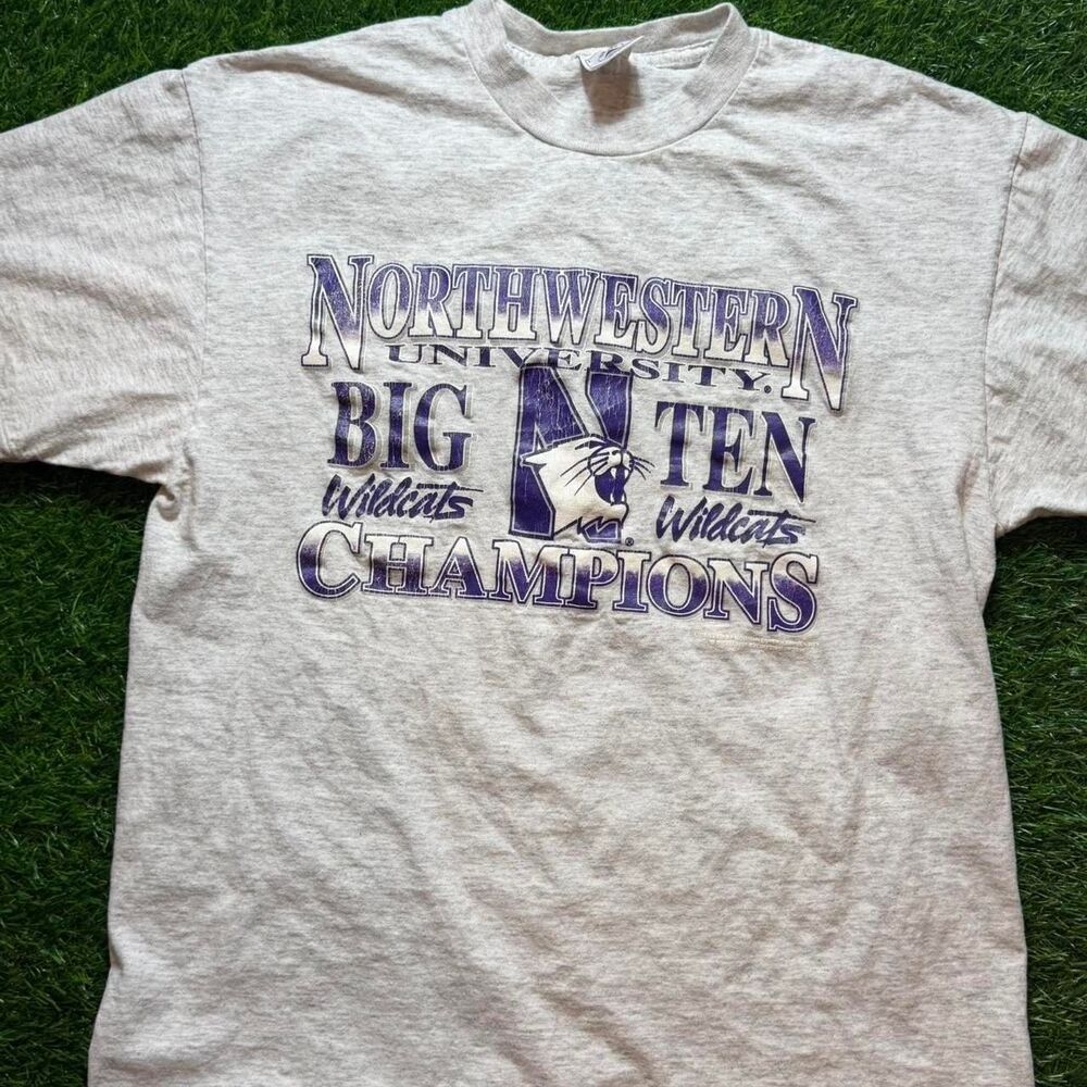 Delta Men's Grey T-shirt